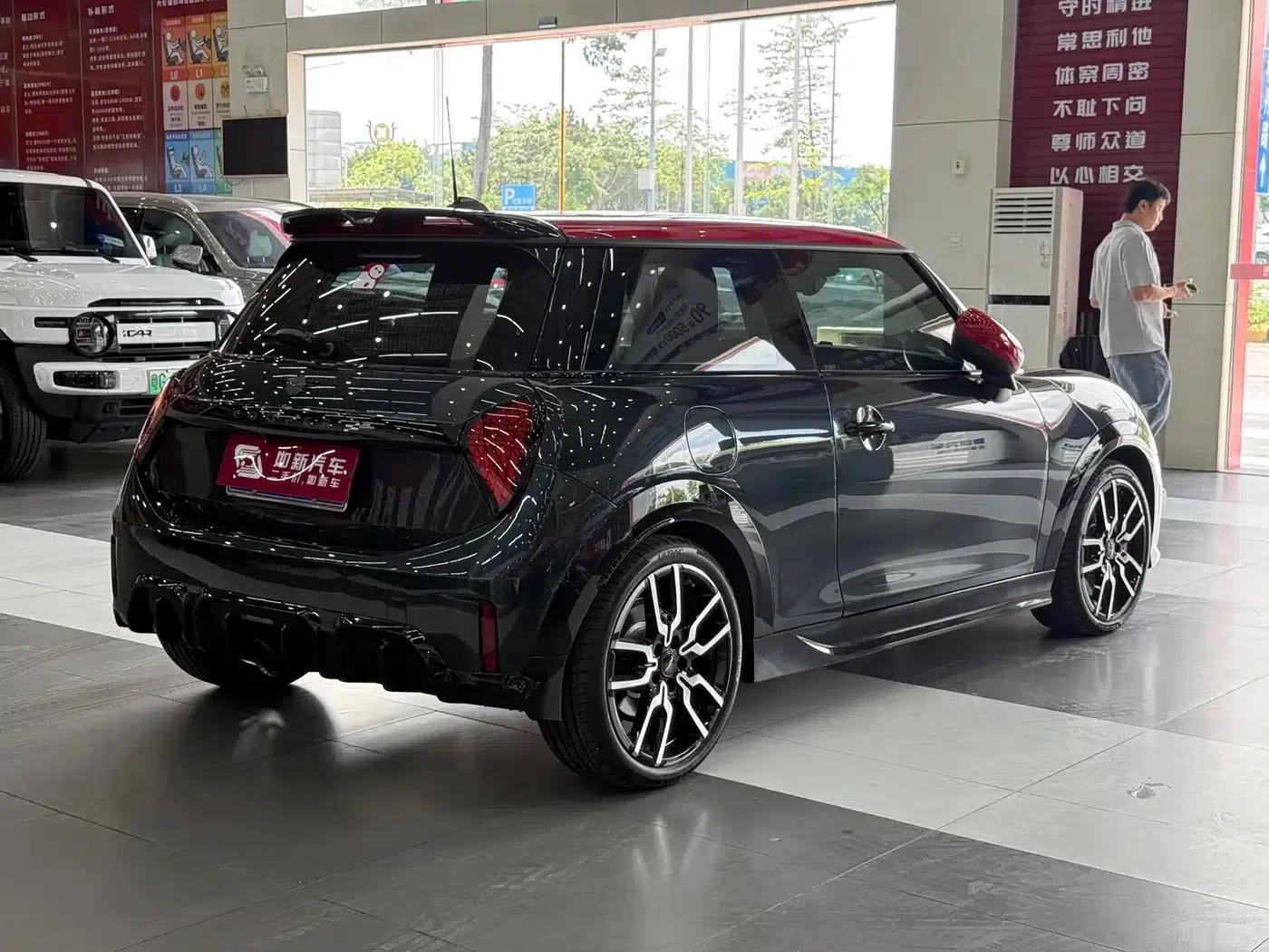 2025 MINI JCW JOHN COOPER WORKS — миниатюра 6