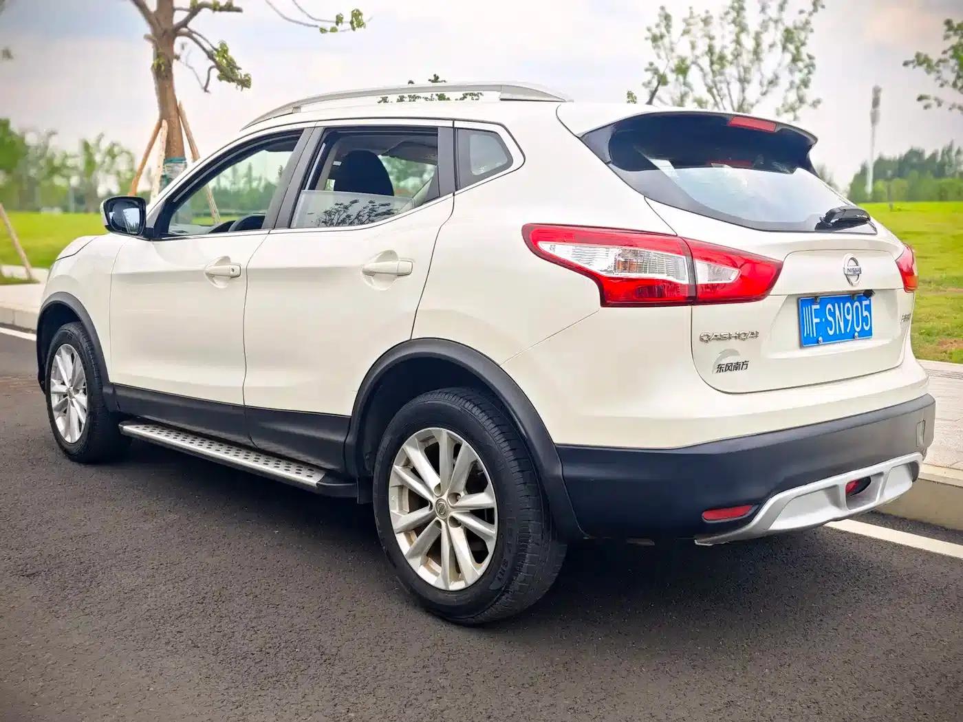 Nissan Qashqai 2016 1.2T Manual Fashion Edition — миниатюра 11