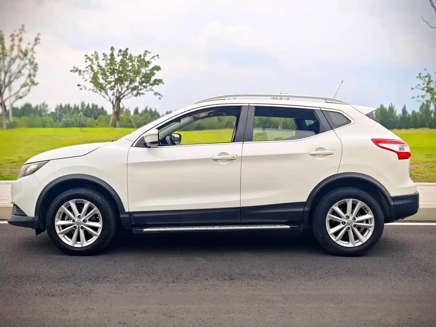 Nissan Qashqai 2016 1.2T Manual Fashion Edition — миниатюра 4
