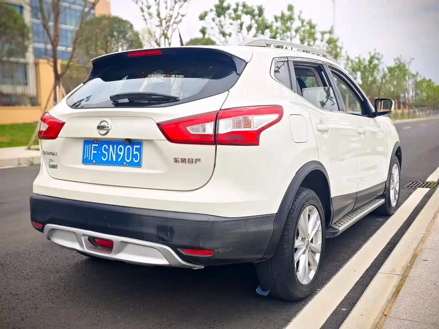 Nissan Qashqai 2016 1.2T Manual Fashion Edition — миниатюра 9