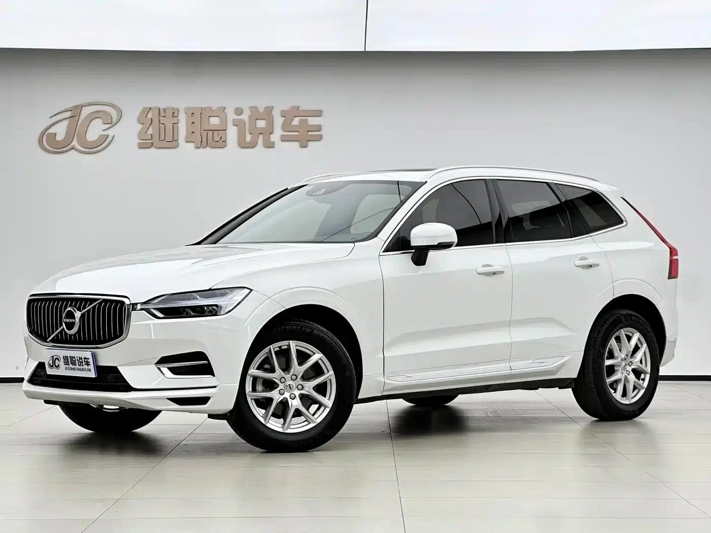 2021 Volvo XC60 T5 AWD Inscription Luxury Edition — миниатюра 1