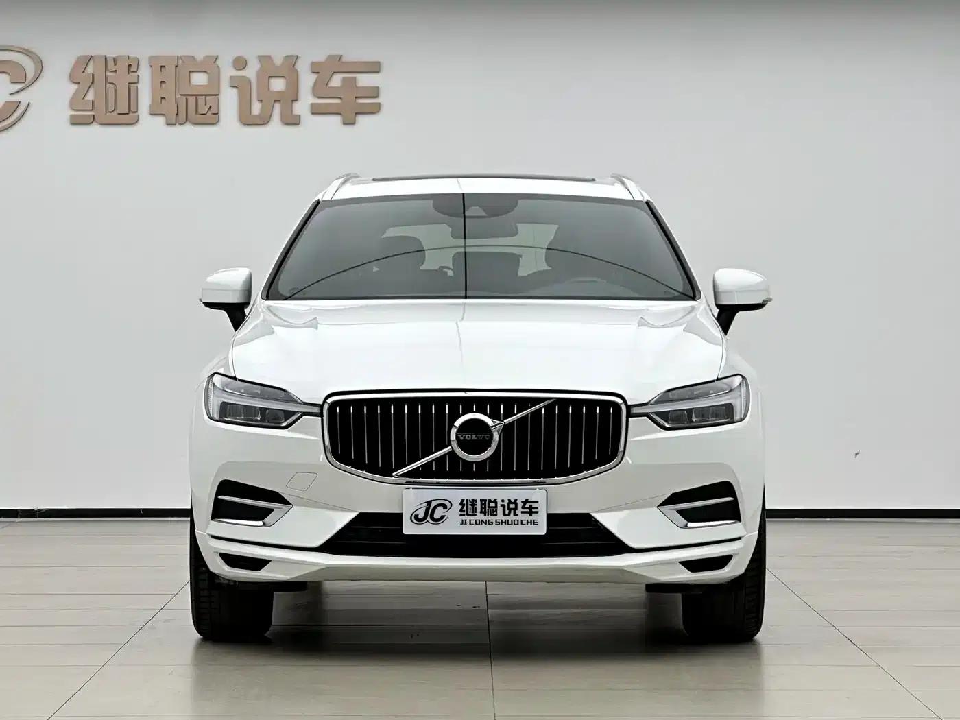 2021 Volvo XC60 T5 AWD Inscription Luxury Edition — миниатюра 5