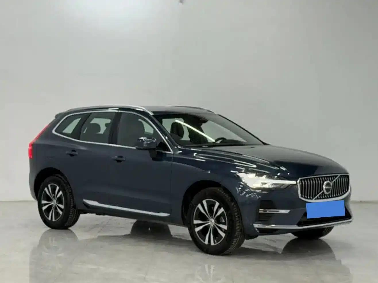 2025 Volvo XC60 B5 AWD Inscription Luxury Edition — миниатюра 2