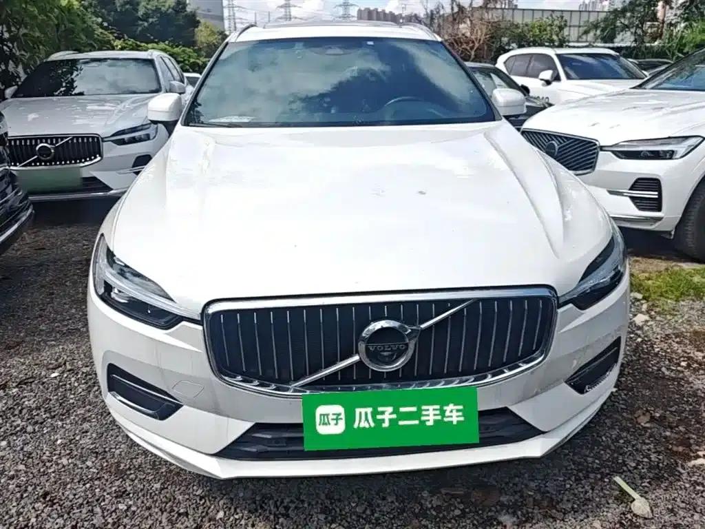 2021 Volvo XC60 T5 AWD Inscription Luxury Edition — миниатюра 3