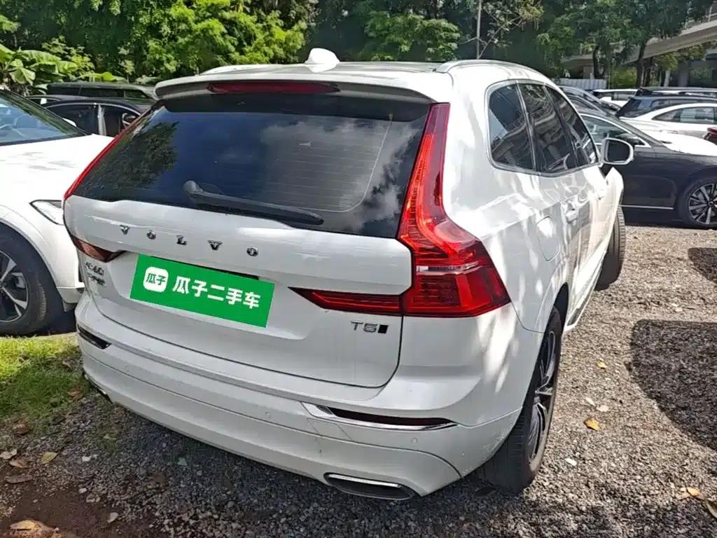 2021 Volvo XC60 T5 AWD Inscription Luxury Edition — миниатюра 7