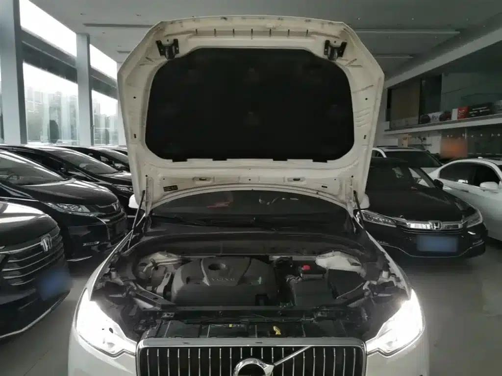 2021 Volvo XC60 T5 AWD Inscription Luxury Edition — миниатюра 20