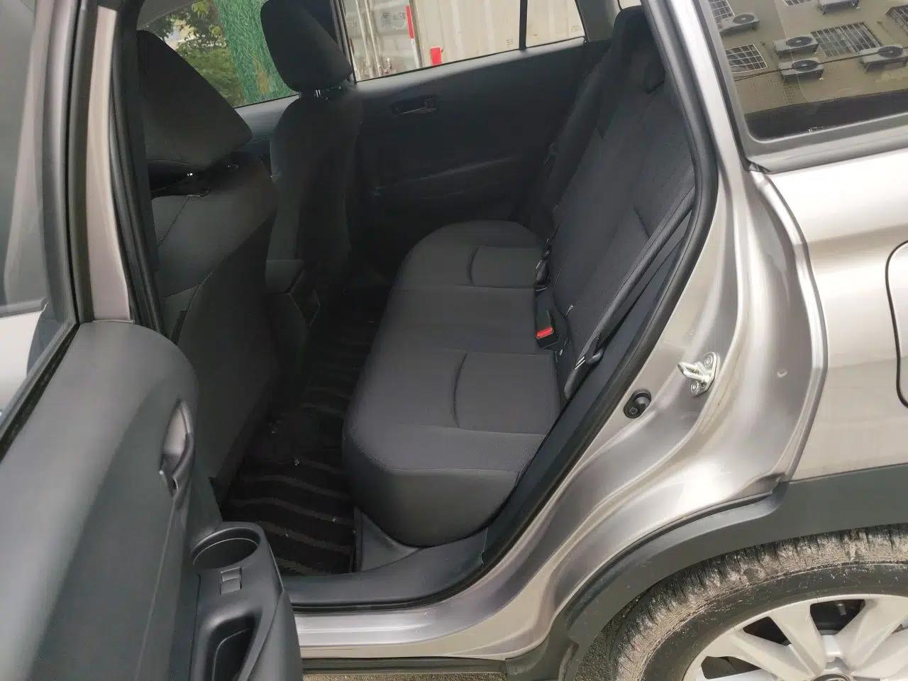 Used Toyota Corolla Cross 2024 2.0L Pioneer Edition — миниатюра 17