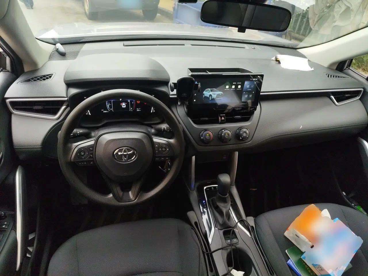 Used Toyota Corolla Cross 2024 2.0L Pioneer Edition — миниатюра 9