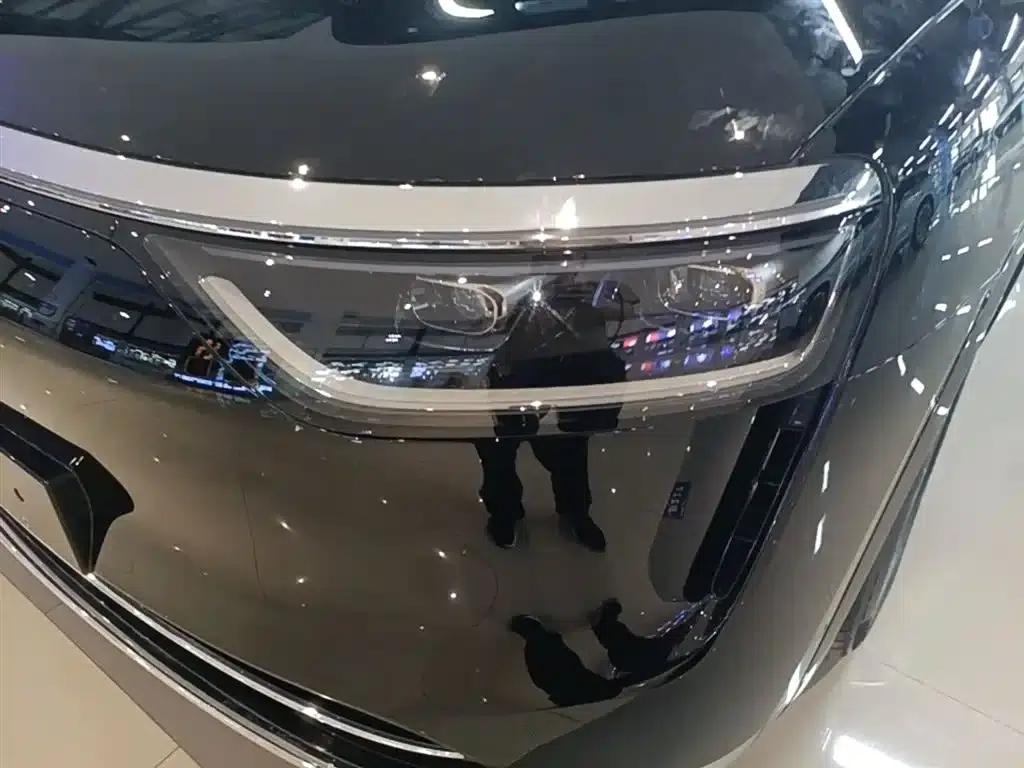 Wenjie M8 2025 Extended Range Max+ Version (53.4kWh, 6-seater, 192-line LiDAR) — миниатюра 24