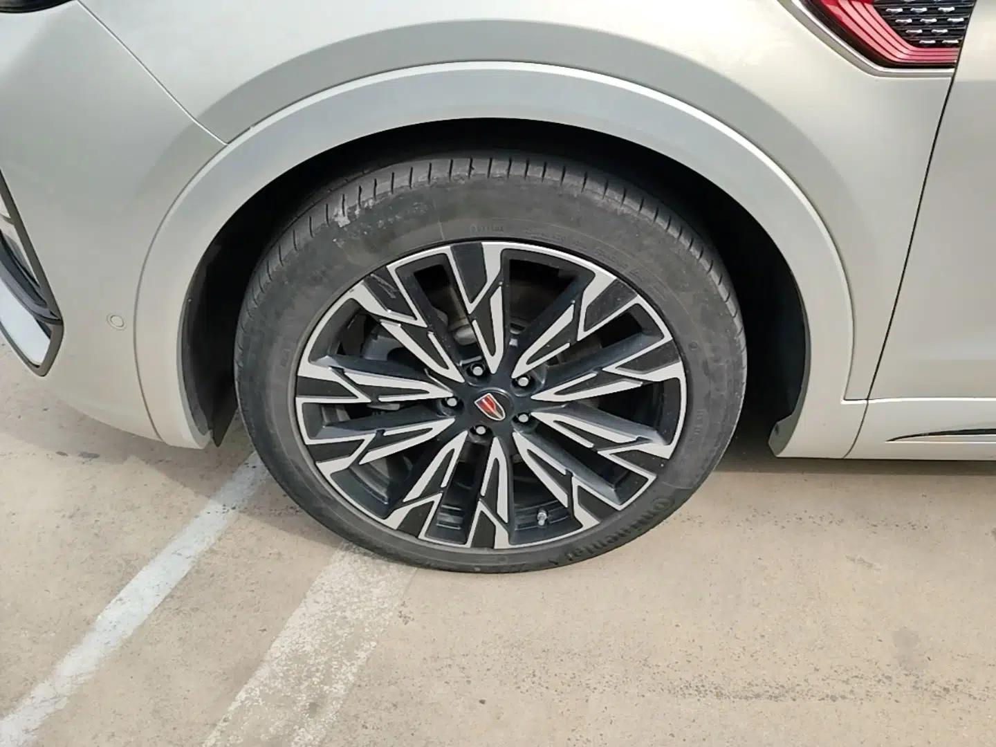 Used Hongqi HS5 2023 2.0T Four-Wheel Drive Flagship Pro Edition — миниатюра 10