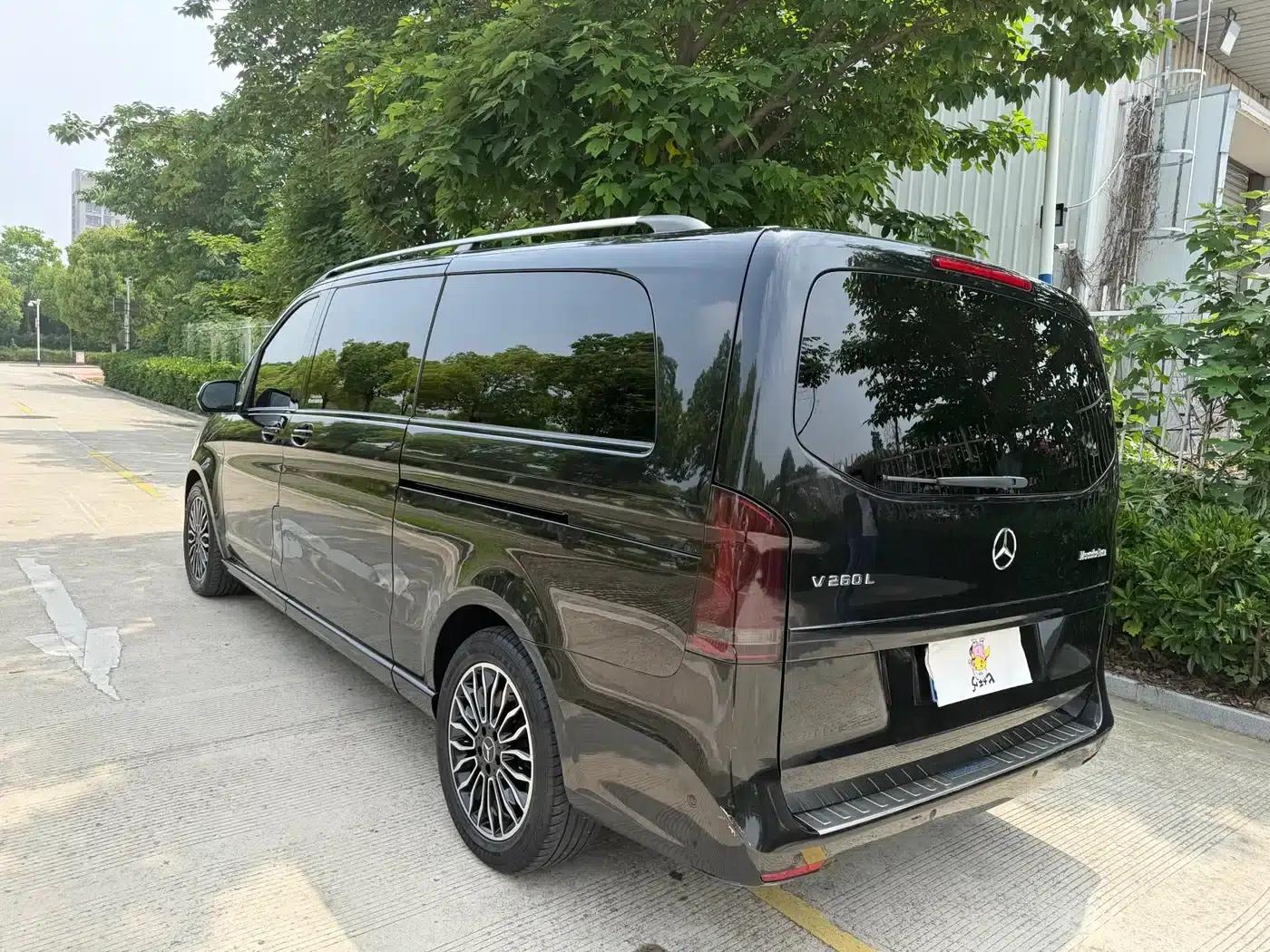 Mercedes-Benz V-Class 2017 V 260 L Premium Extended Edition — миниатюра 23