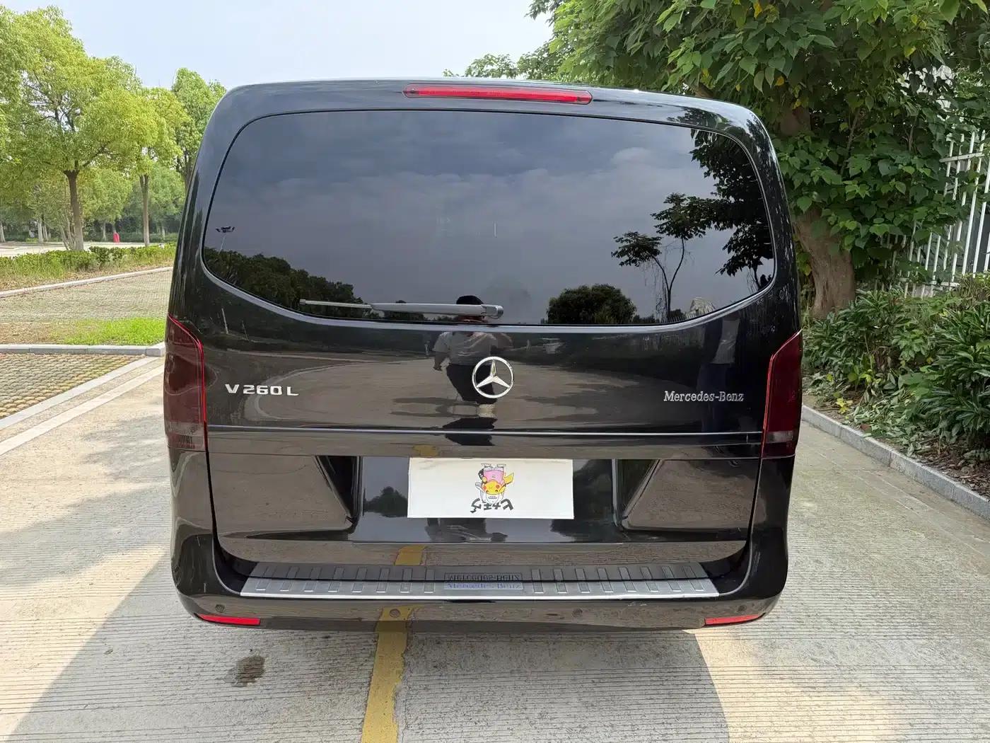 Mercedes-Benz V-Class 2017 V 260 L Premium Extended Edition — миниатюра 24