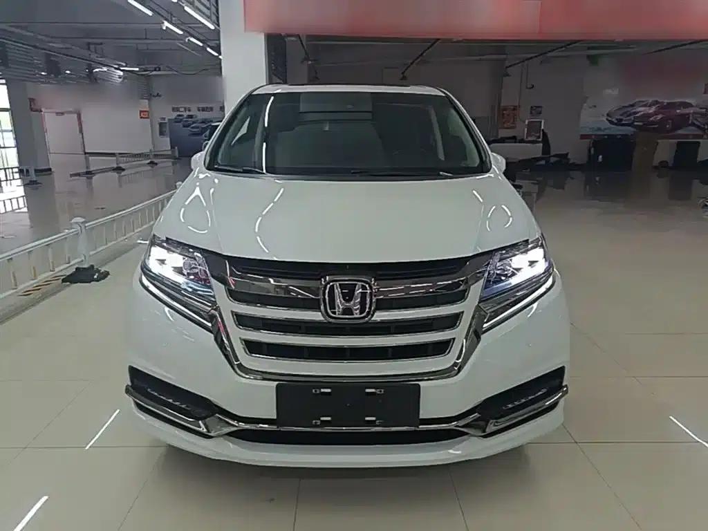 Elysion 2019 2.0L Hybrid Luxury Edition — миниатюра 3