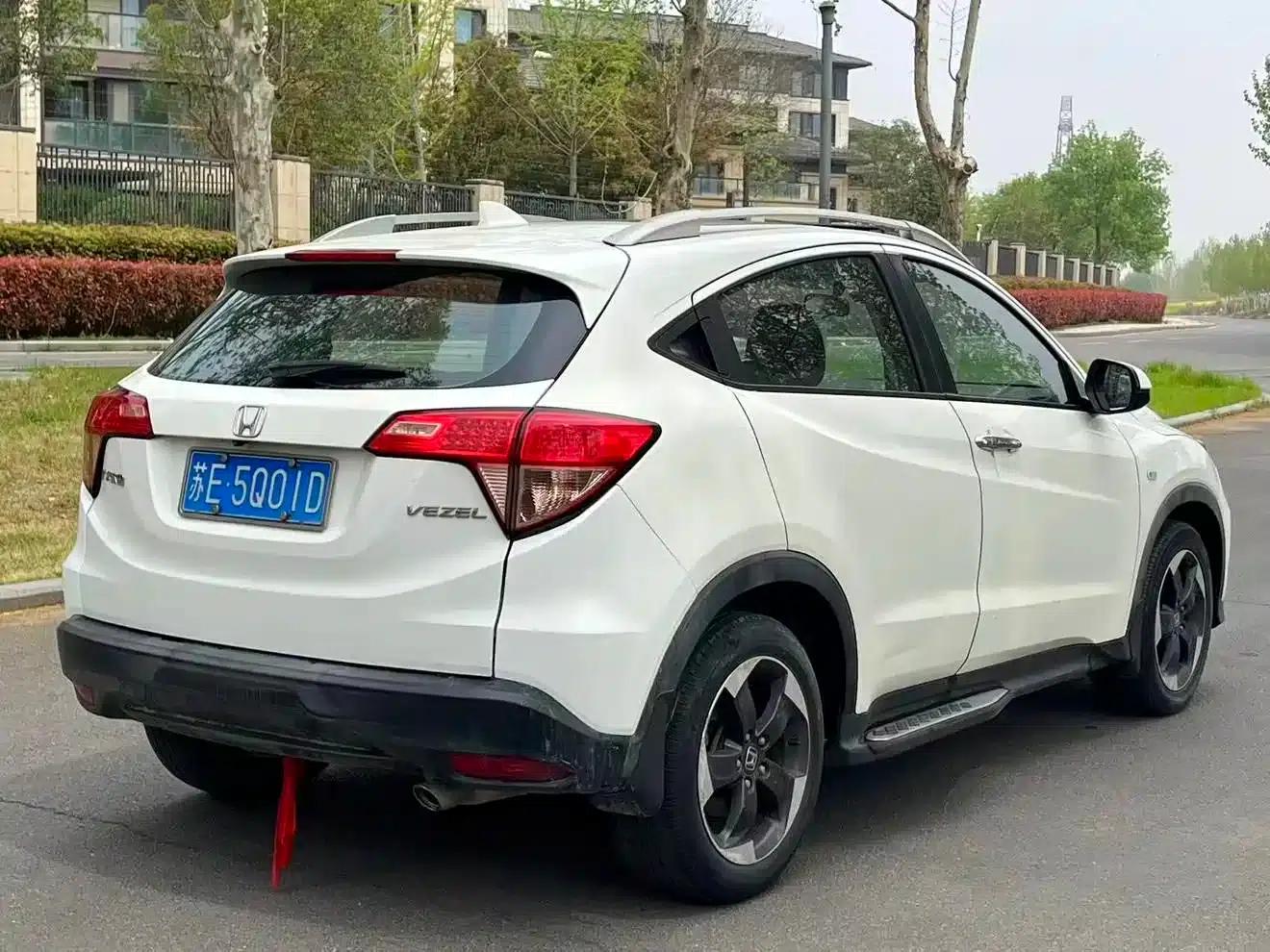 Vezel 2016 1.8L CVT 2WD Pioneer Edition — миниатюра 7
