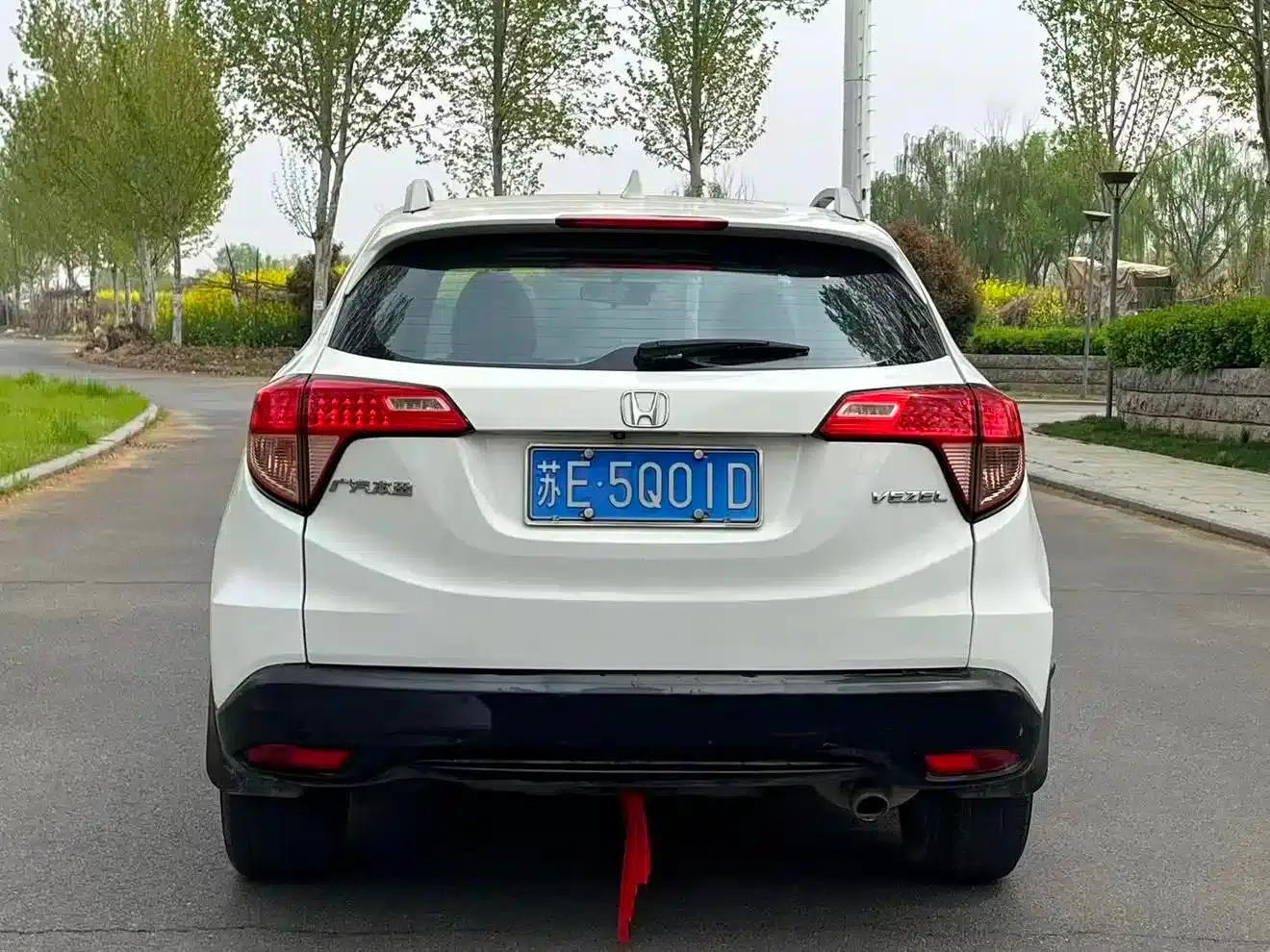 Vezel 2016 1.8L CVT 2WD Pioneer Edition — миниатюра 8