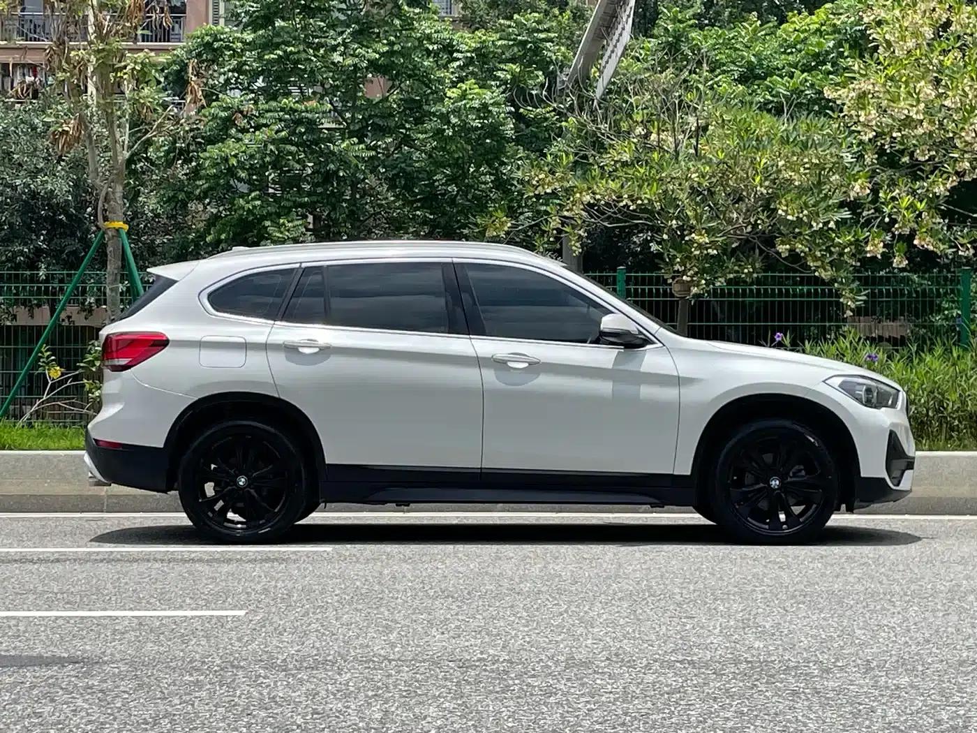 BMW X1 2020 sDrive20Li Fashion Edition — миниатюра 6