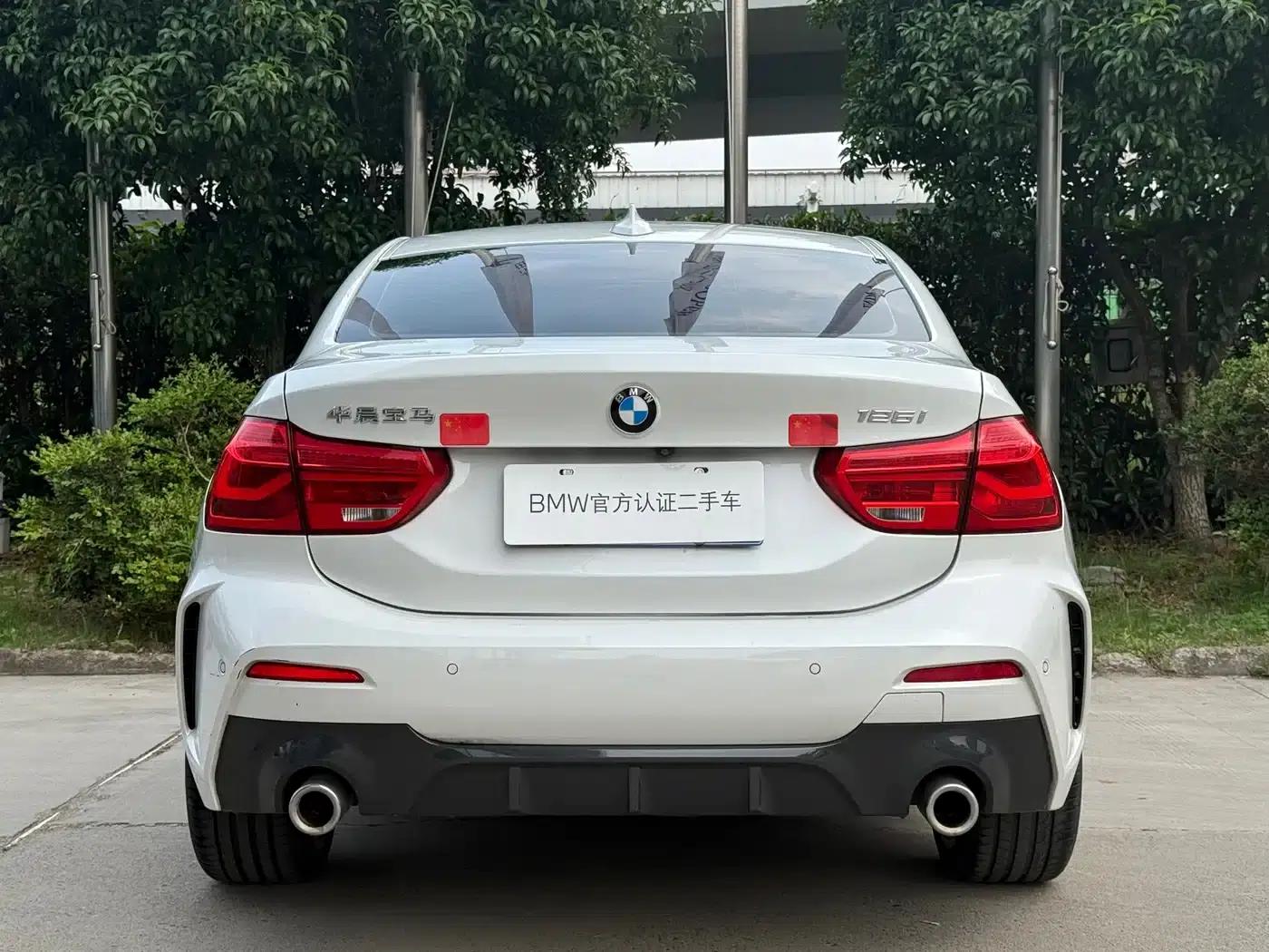 2020 BMW 1 Series 125i Leading M Sport Package — миниатюра 5