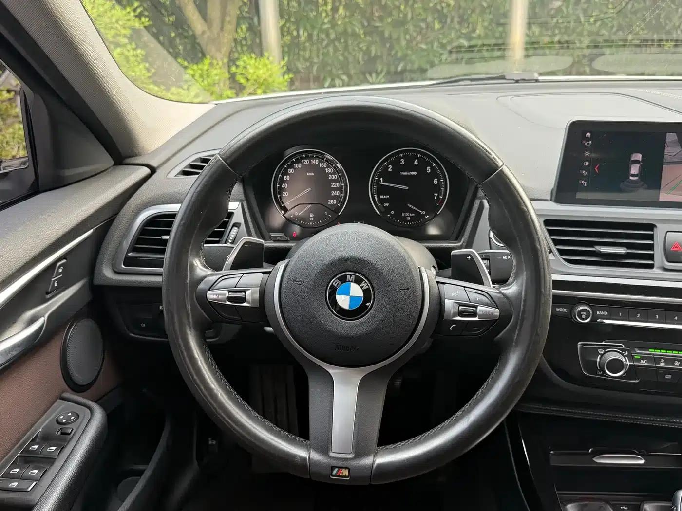 2020 BMW 1 Series 125i Leading M Sport Package — миниатюра 7