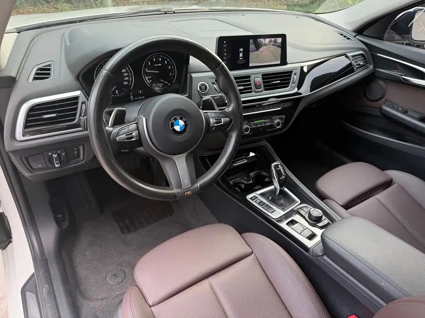 2020 BMW 1 Series 125i Leading M Sport Package — миниатюра 10