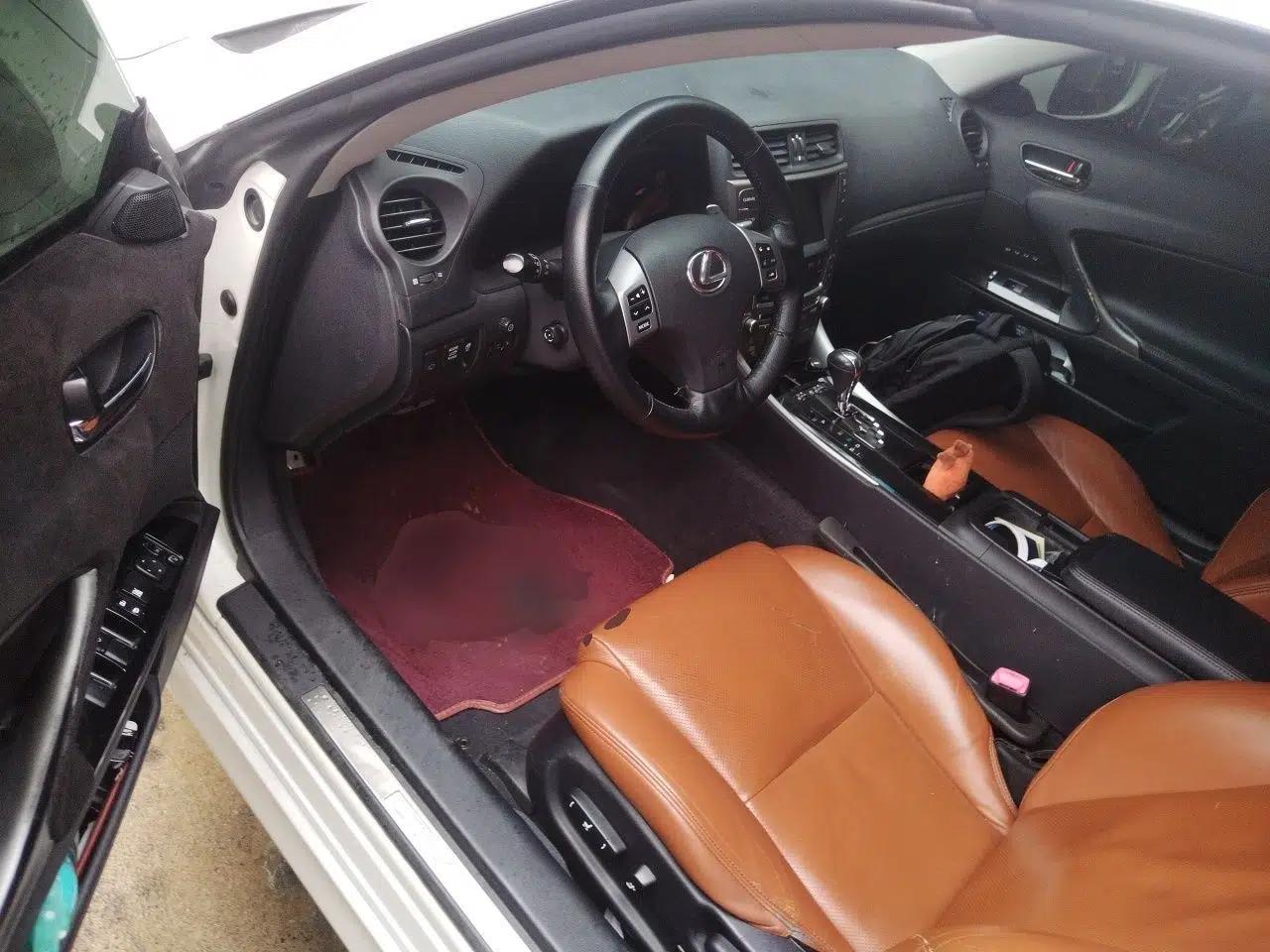 Used Lexus IS 2011 250C — миниатюра 16