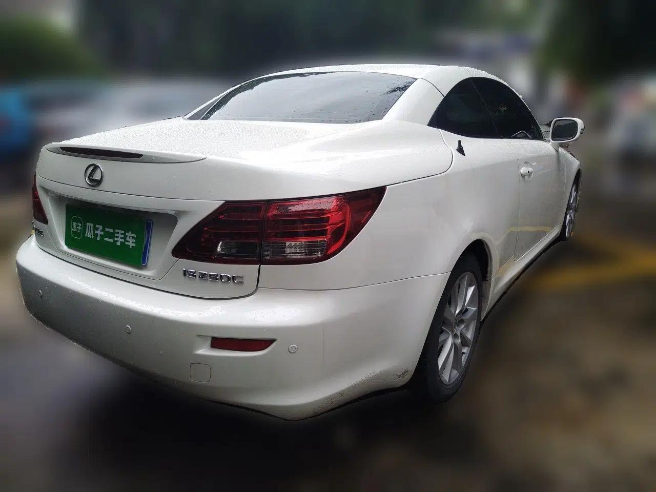 Used Lexus IS 2011 250C — миниатюра 6