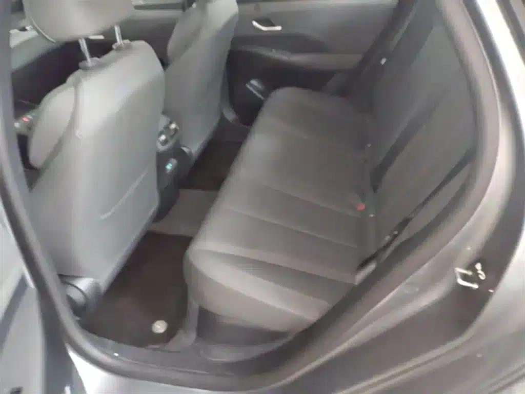 Qin PLUS 2025 DM-i Smart Driving Edition 128KM Progressive Model — миниатюра 17