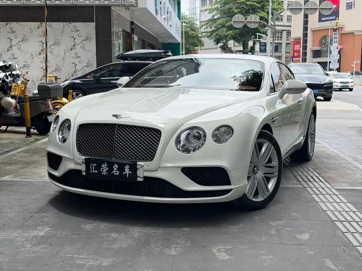 2017 Continental 4.0T GT V8 Standard Edition — миниатюра 1