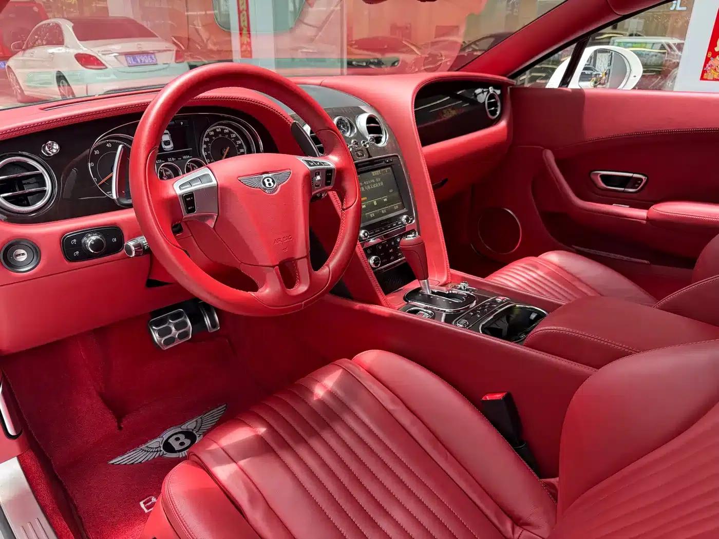 2017 Continental 4.0T GT V8 Standard Edition — миниатюра 5