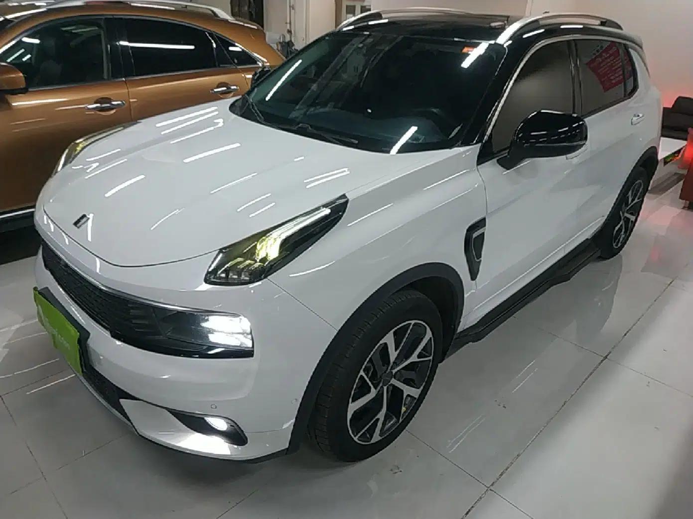 Used Lynk & Co 01 2017 2.0T Four-Wheel Drive Pro Edition — миниатюра 1