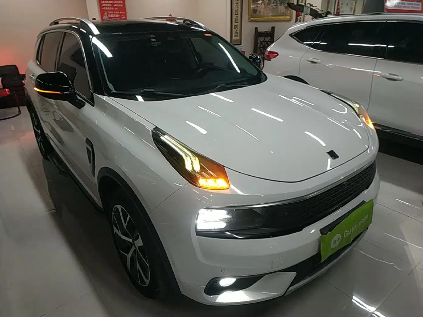 Used Lynk & Co 01 2017 2.0T Four-Wheel Drive Pro Edition — миниатюра 3