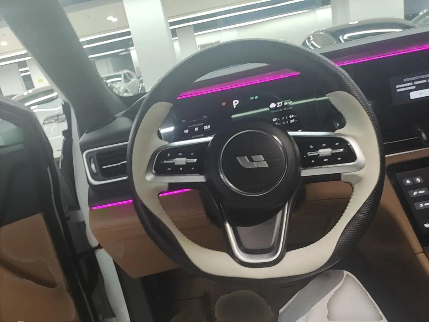 Used Li Auto ONE 2021 Extended-Range 6-Seater Version — миниатюра 13