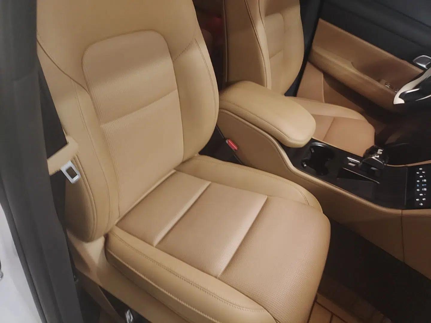 Used Li Auto ONE 2021 Extended-Range 6-Seater Version — миниатюра 19