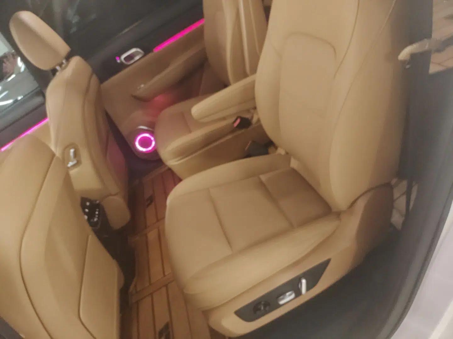 Used Li Auto ONE 2021 Extended-Range 6-Seater Version — миниатюра 20