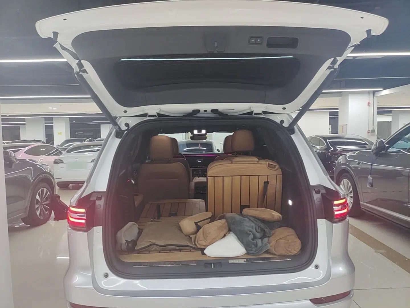 Used Li Auto ONE 2021 Extended-Range 6-Seater Version — миниатюра 22