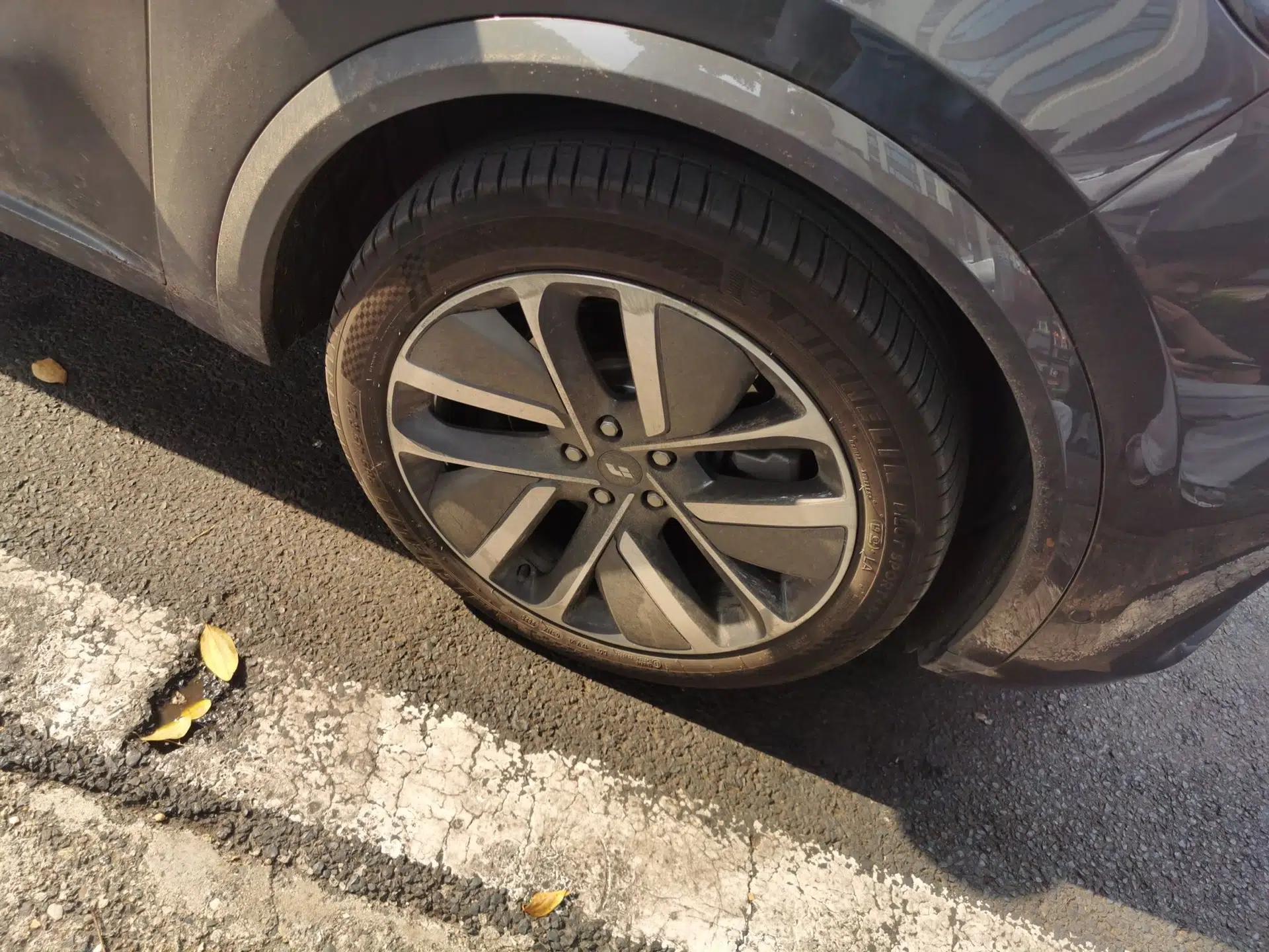 Used Li Auto L9 2024 Pro Model — миниатюра 8
