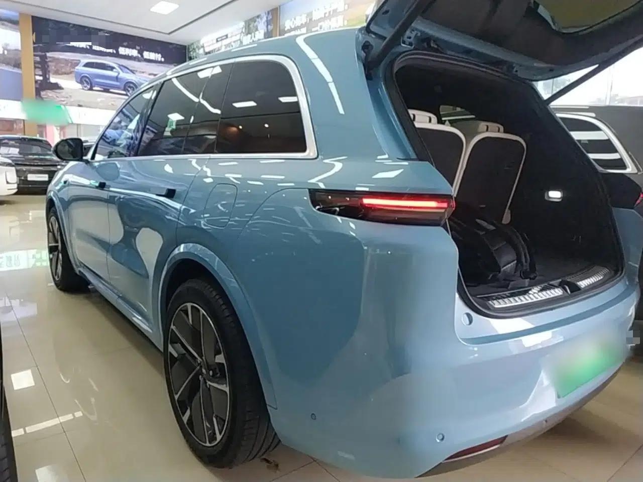 Used Li Auto L8 2025 Ultra Smart Refreshed Edition — миниатюра 13