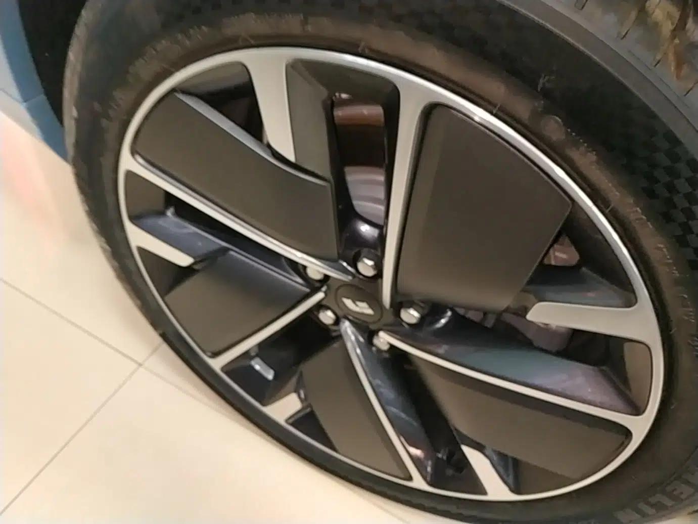 Used Li Auto L8 2025 Ultra Smart Refreshed Edition — миниатюра 16