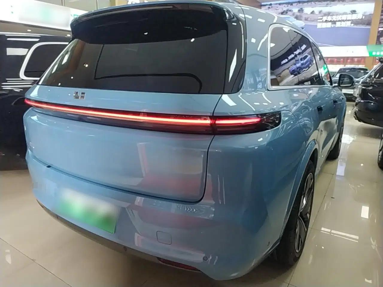 Used Li Auto L8 2025 Ultra Smart Refreshed Edition — миниатюра 6