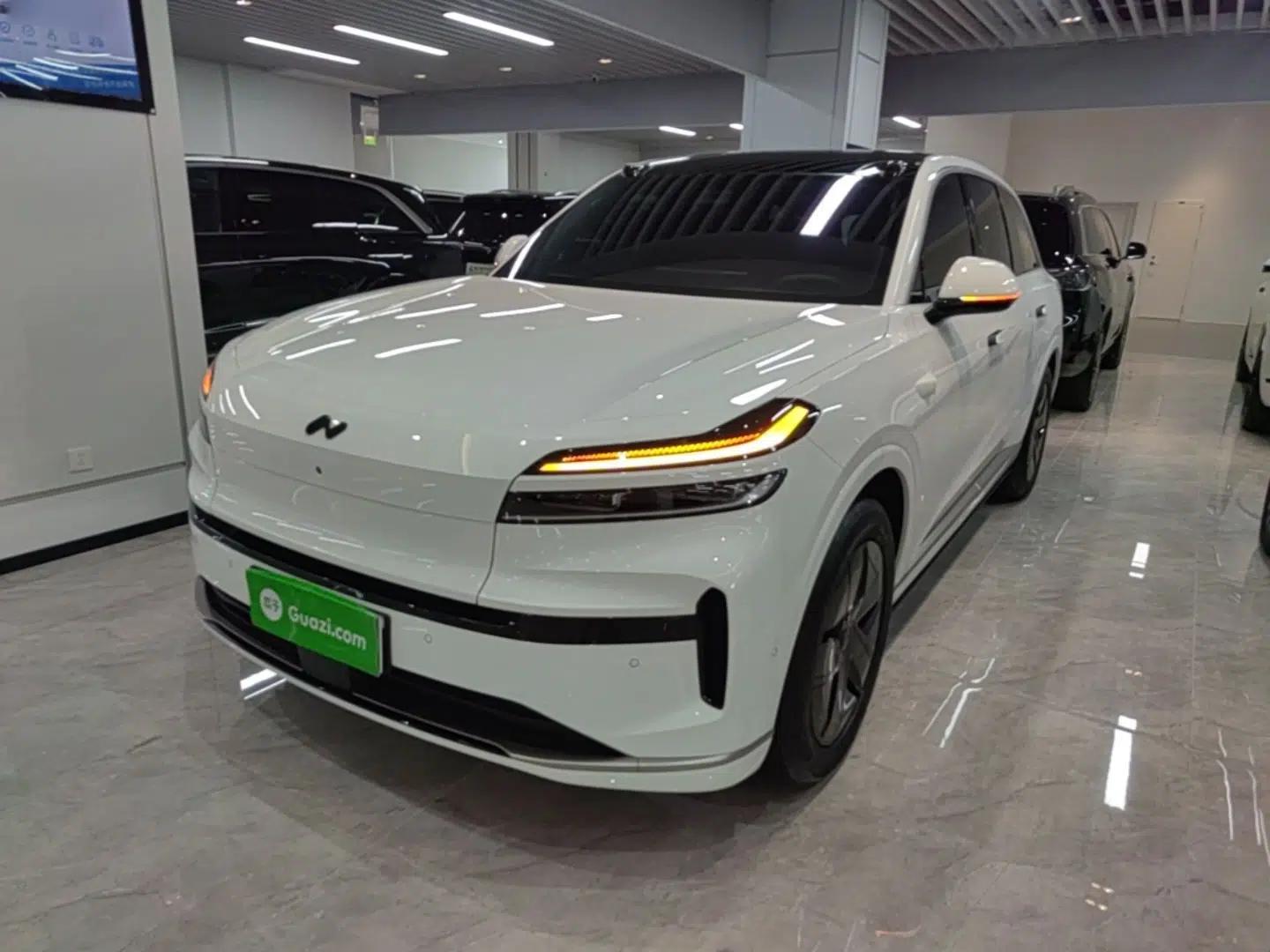 Used ONVO Luxeed L90 2025 Model—Pro Six-Seater Version — миниатюра 1