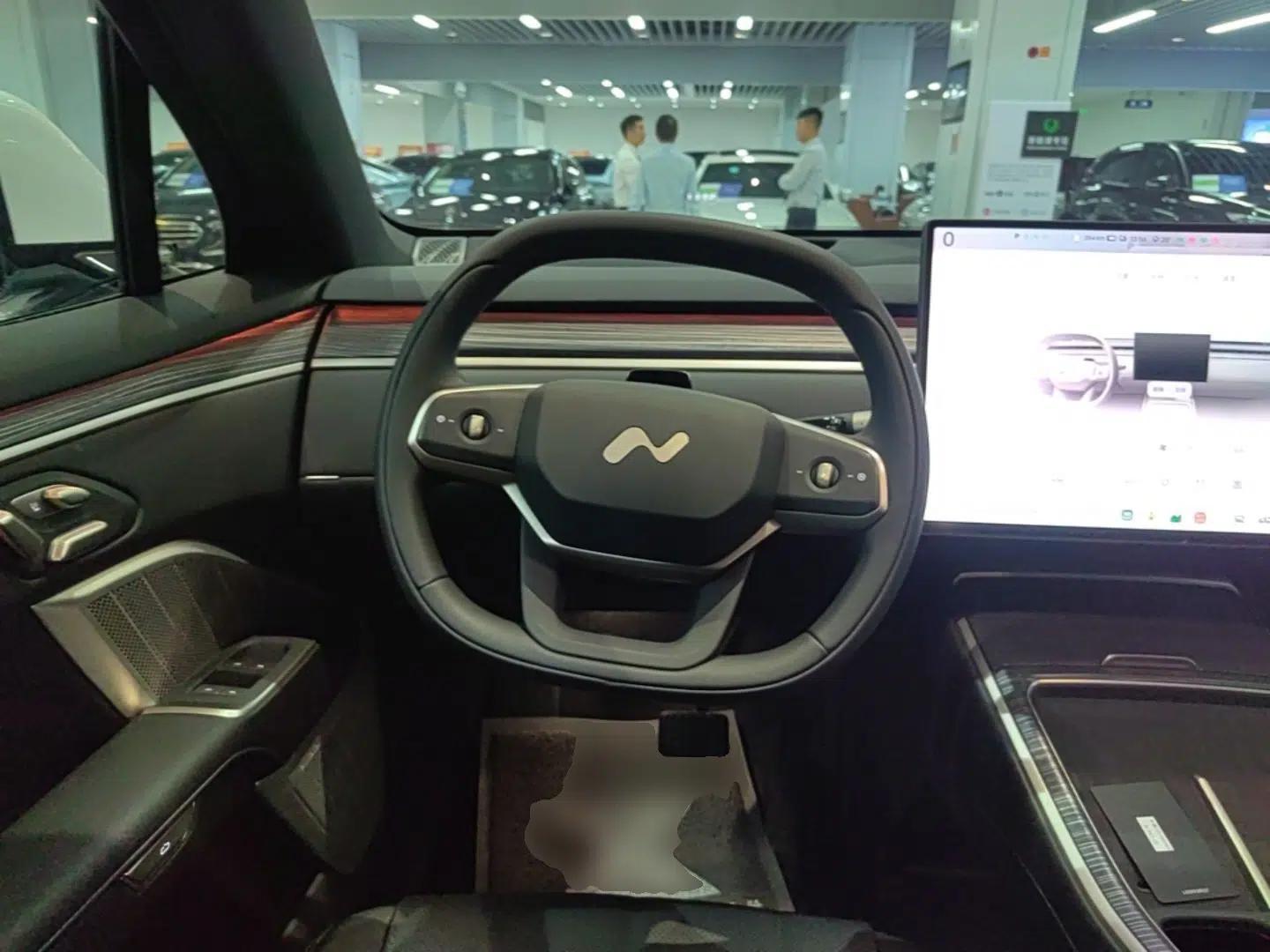 Used ONVO Luxeed L90 2025 Model—Pro Six-Seater Version — миниатюра 13