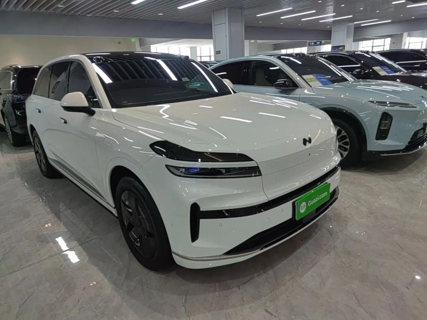 Used ONVO Luxeed L90 2025 Model—Pro Six-Seater Version — миниатюра 3