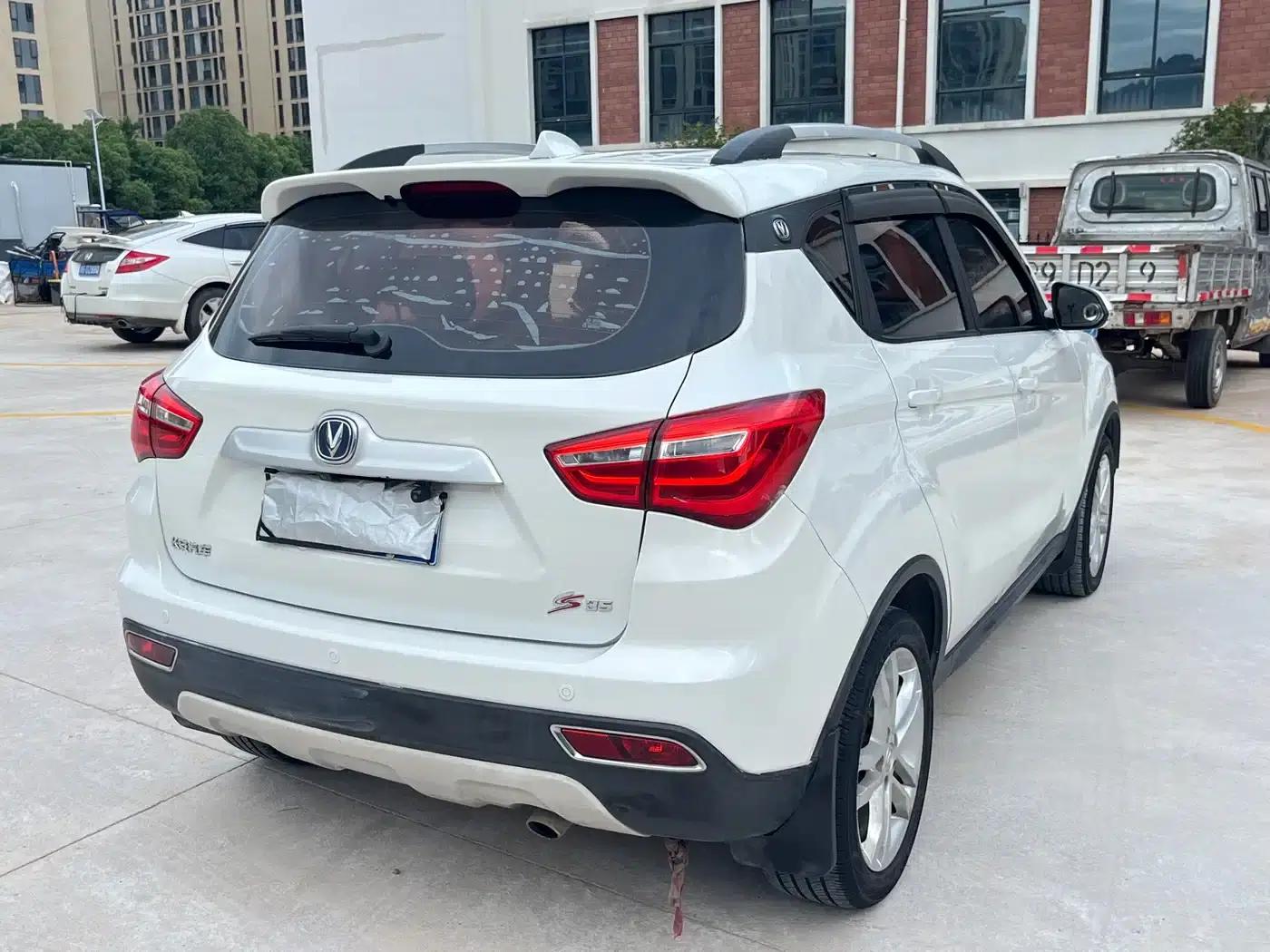 Changan CS35 2017 1.6L Manual Deluxe Edition — миниатюра 4
