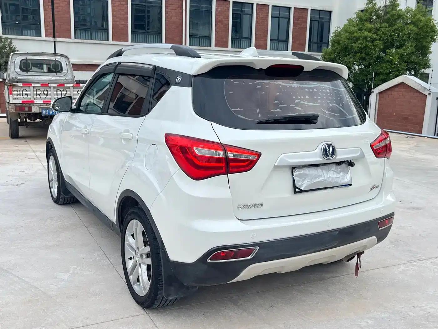 Changan CS35 2017 1.6L Manual Deluxe Edition — миниатюра 6