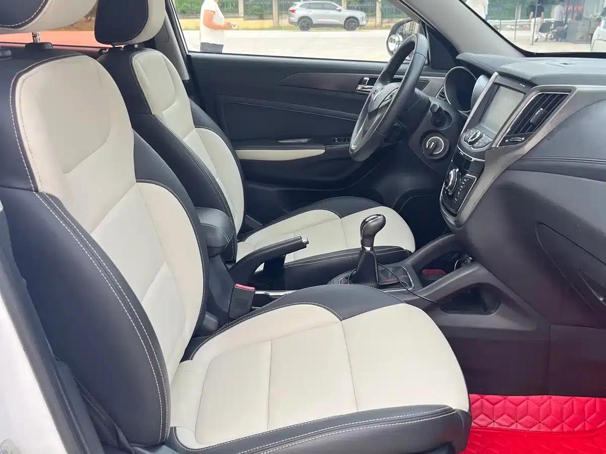 Changan CS35 2017 1.6L Manual Deluxe Edition — миниатюра 8