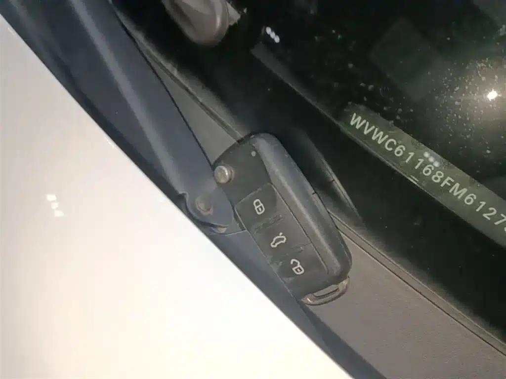 2015 Volkswagen Beetle 280TSI — миниатюра 9