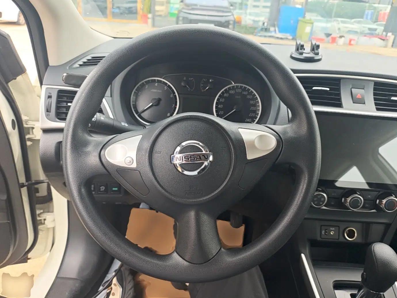 Used Nissan Sylphy 2022 Classic 1.6XE CVT Comfort Edition — миниатюра 13