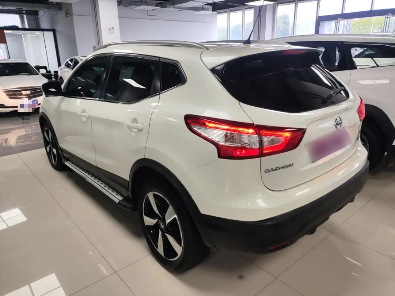 Used Nissan Qashqai 2017 2.0L CVT Luxury Edition China V Standard — миниатюра 4