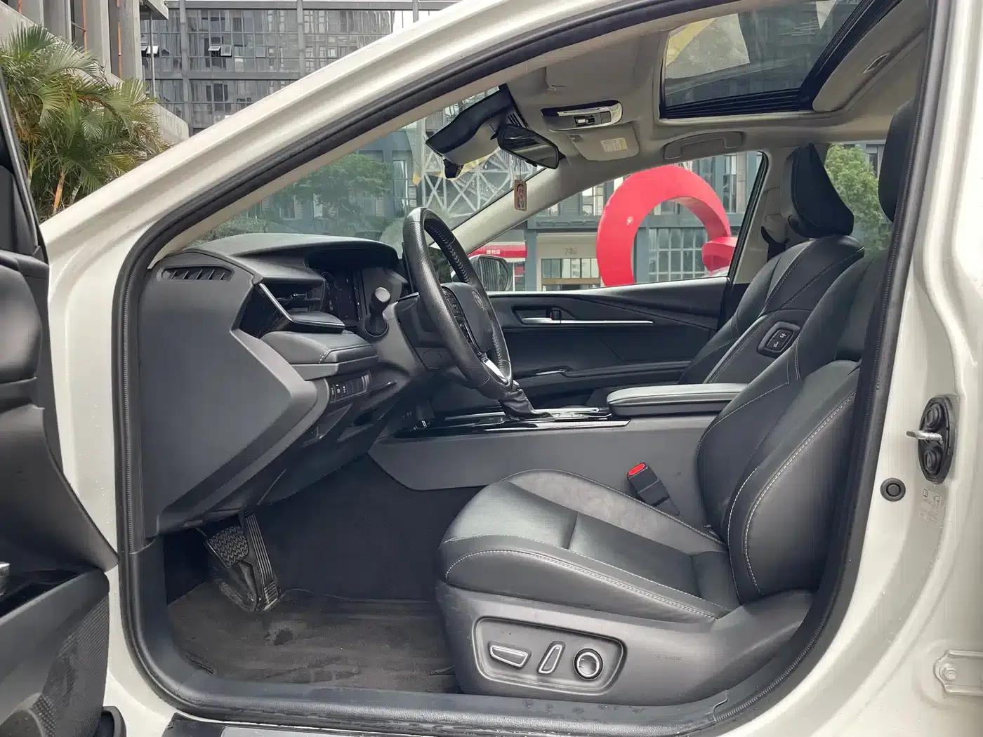 2024 Camry Hybrid 2.0HGVP Luxury Edition — миниатюра 7