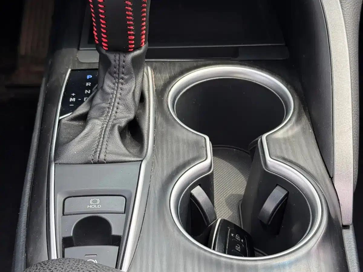 2021 Camry 2.0G Luxury Edition — миниатюра 14