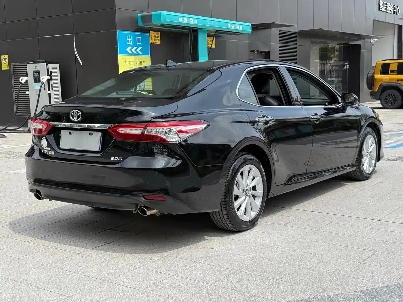 2021 Camry 2.0G Luxury Edition — миниатюра 4